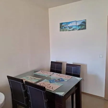 Radi Garden Beach شقة بورغاس