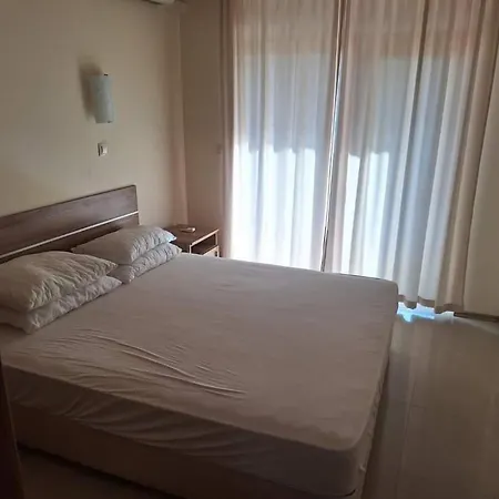 شقة Radi Garden Beach